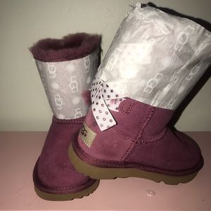 Ugg toddler boots